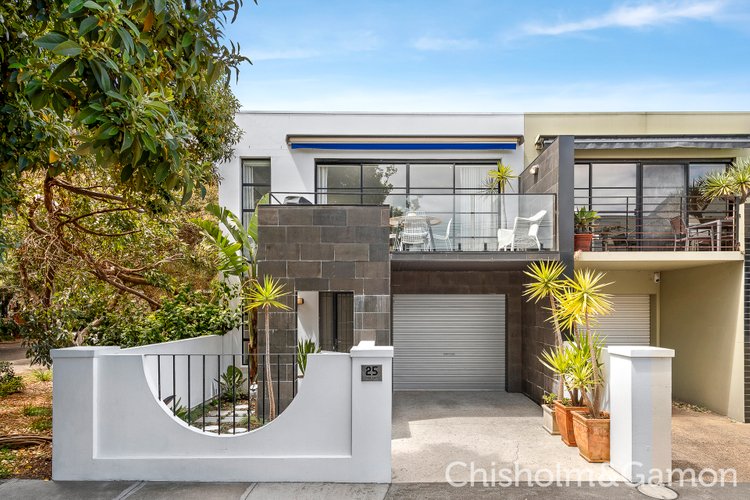25 Tiuna Grove Elwood 3184