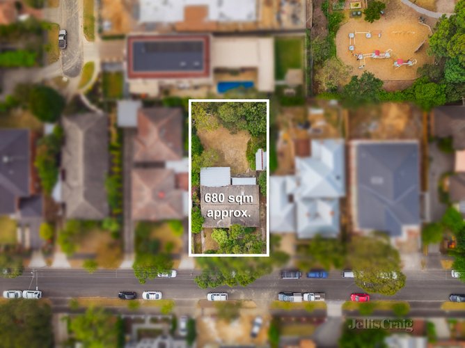 25 Wharton Street Surrey Hills 3127