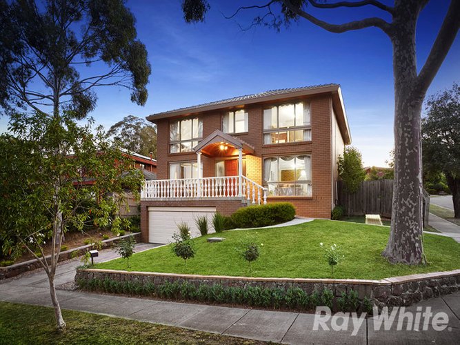 25 Winterton Drive Wheelers Hill 3150