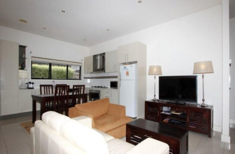 2/50 Hotham Street Hughesdale 3166