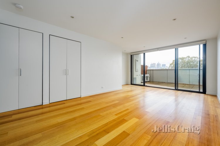 25/11 Nicholson Street Abbotsford 3067