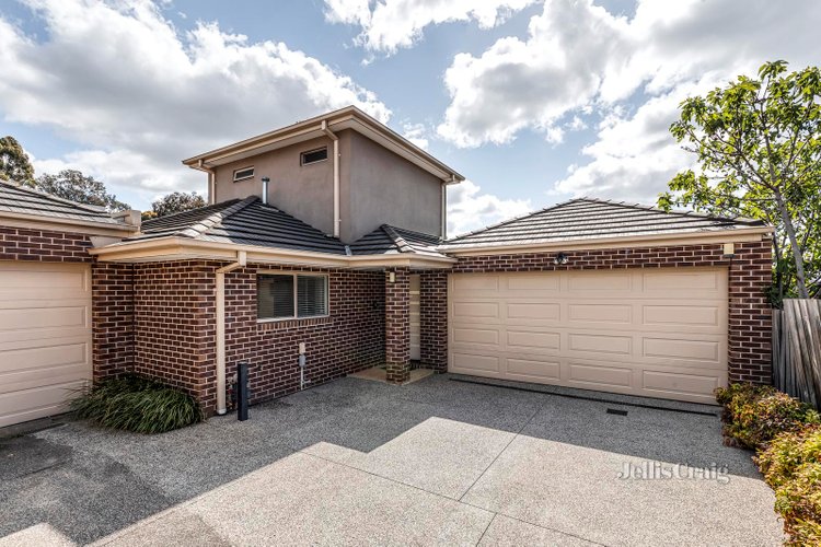 2 52 Boldrewood Parade Reservoir 3073