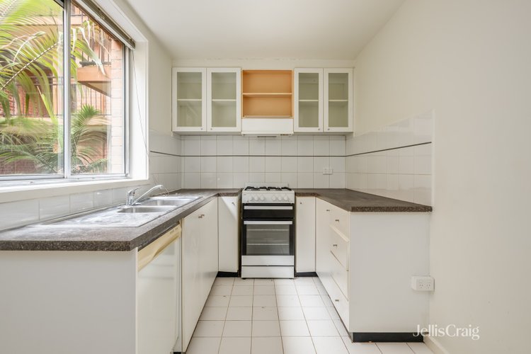 25/212 The Avenue  Parkville 3052