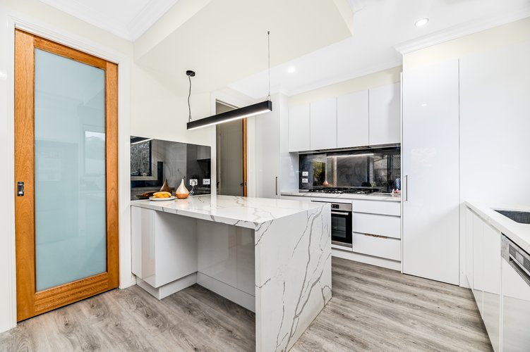 2/538 High Street Road Mount Waverley 3149