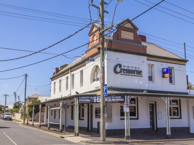 2/54 West Fyans Street, Newtown