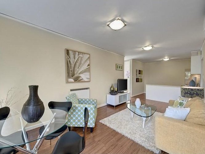 2/545 Doncaster Road Doncaster 3108