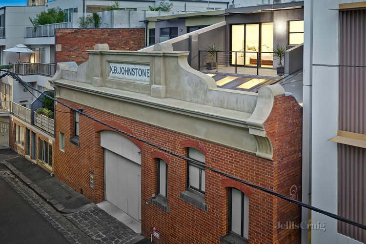 2/57 Byron Street North Melbourne 3051