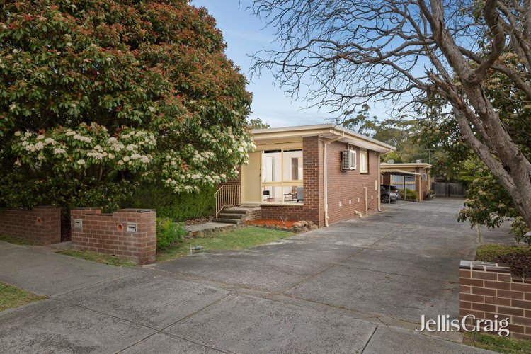 2 57 Mount View Parade Croydon 3136