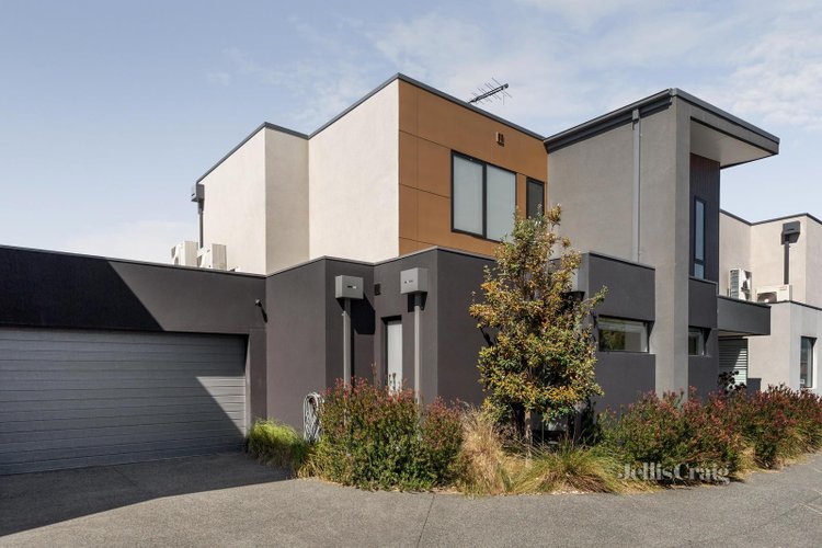 2 57 Woodbine Grove Chelsea 3196