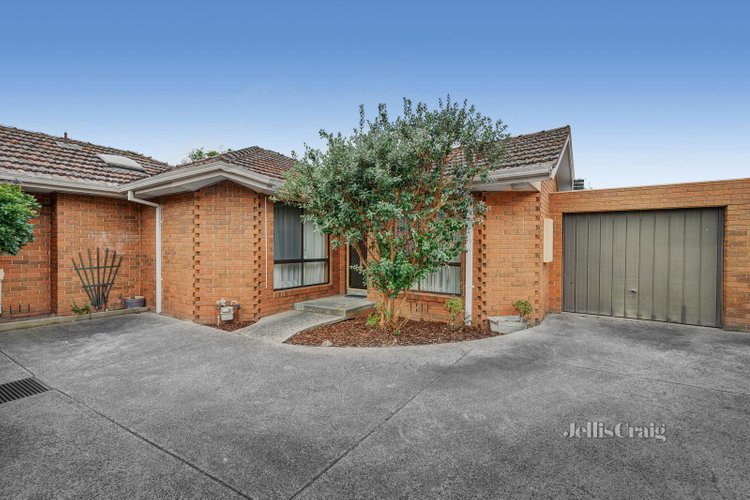 2/579 High Street Road Mount Waverley 3149