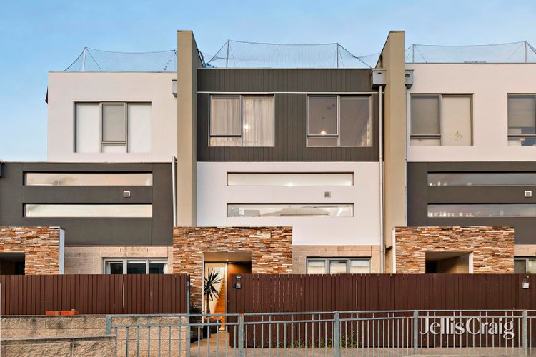 2 58 Bateman Road Kensington 3031