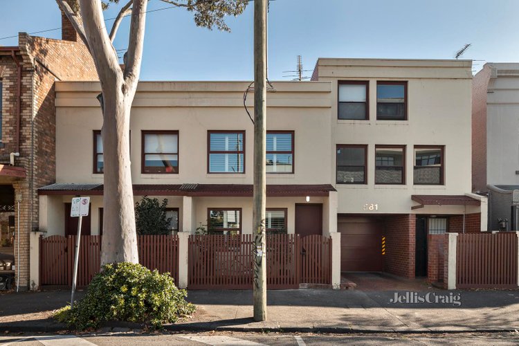 2 581-585 Nicholson Street Carlton North 3054