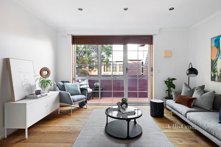 25 9 Milton Street Ascot Vale 3032