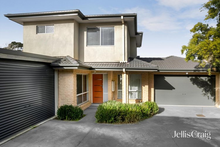 2 590 Blackburn Road Glen Waverley 3150