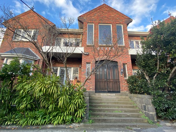 2/5A Creswick Street Hawthorn 3122