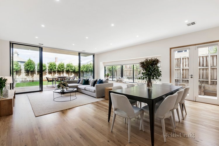 25A Malvern Grove Caulfield North 3161