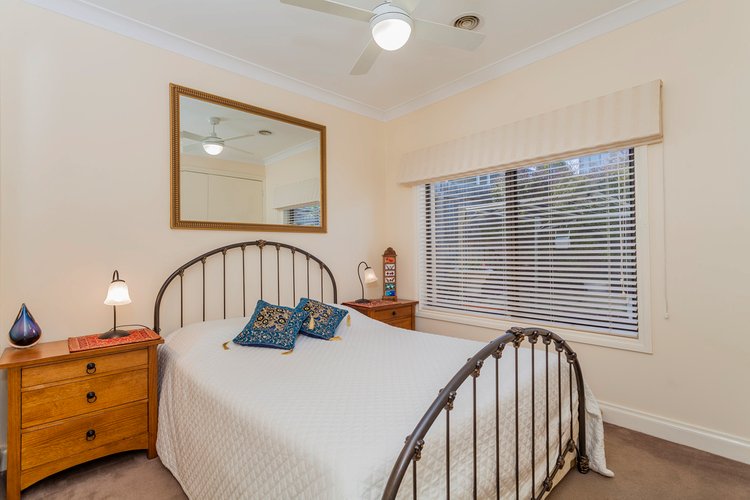 2/6 Daisy Street, Newtown