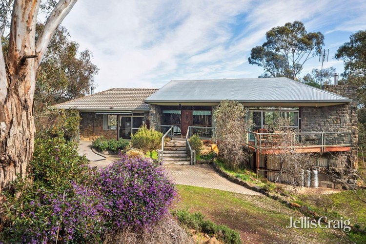 26 Dentrys Road Newstead 3462