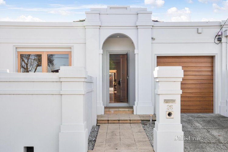 26 Duke Street Newington 3350