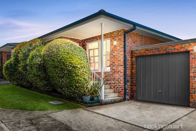 2 6 Florence Road Surrey Hills 3127