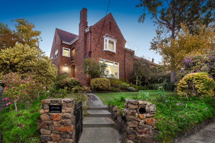 26 Goldthorns Avenue Kew 3101