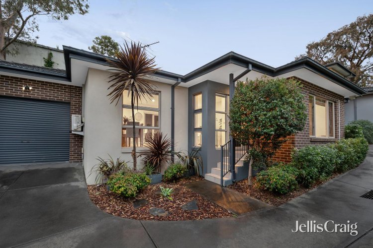 2 6 Graeme Avenue Montmorency 3094