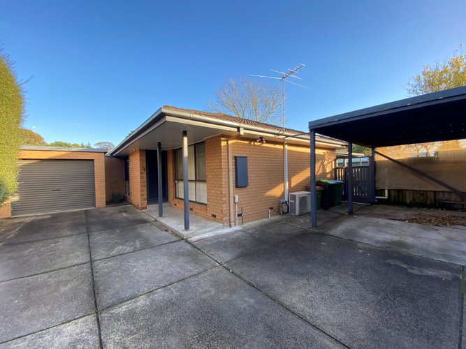 2/6 Langley Street Ringwood East 3135