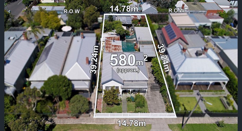 26 Plant  Street Northcote 3070