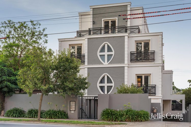 2 619 Toorak Road Toorak 3142