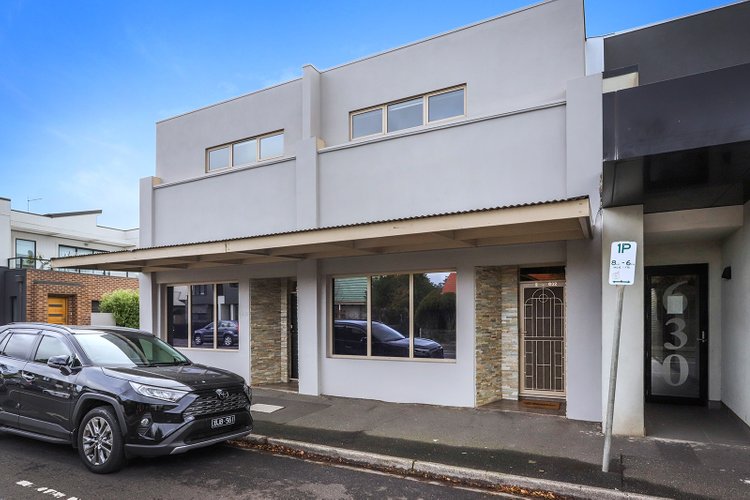 2 632 Barkly Street West Footscray 3012