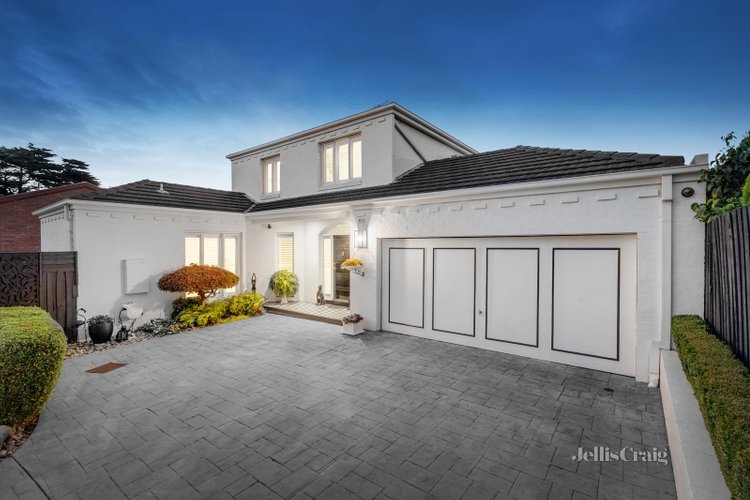 2 64 Coorie Crescent Rosanna 3084