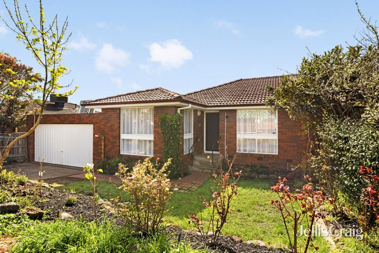 2 64 Peacock Street Burwood 3125