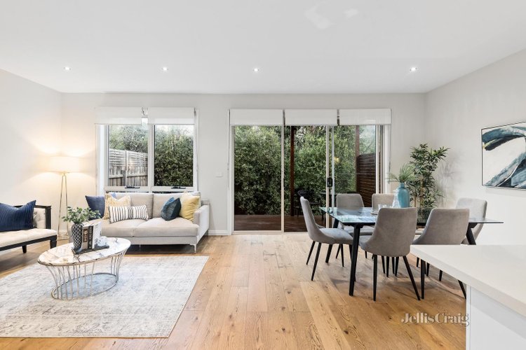 2 66 Darvall Street Donvale 3111