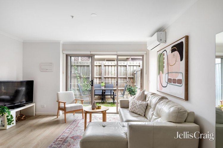 2 67A Haig Street Heidelberg Heights 3081
