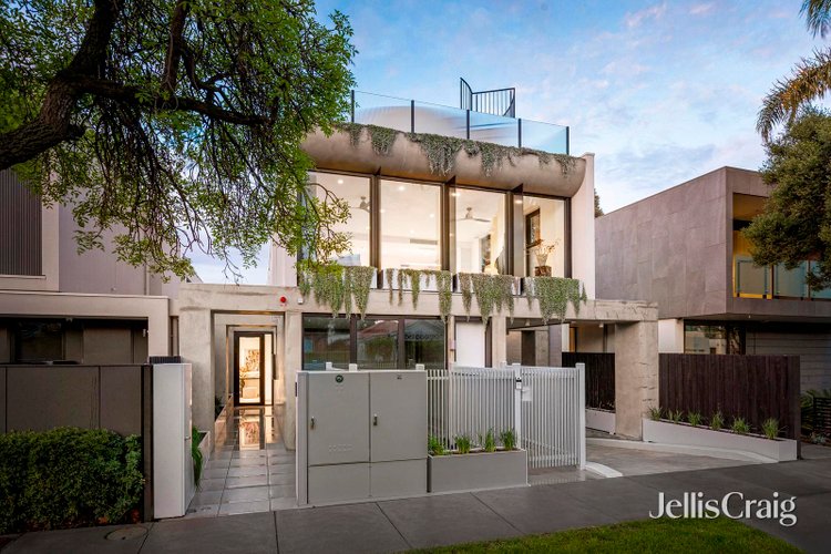 2 68 Spray Street Elwood 3184