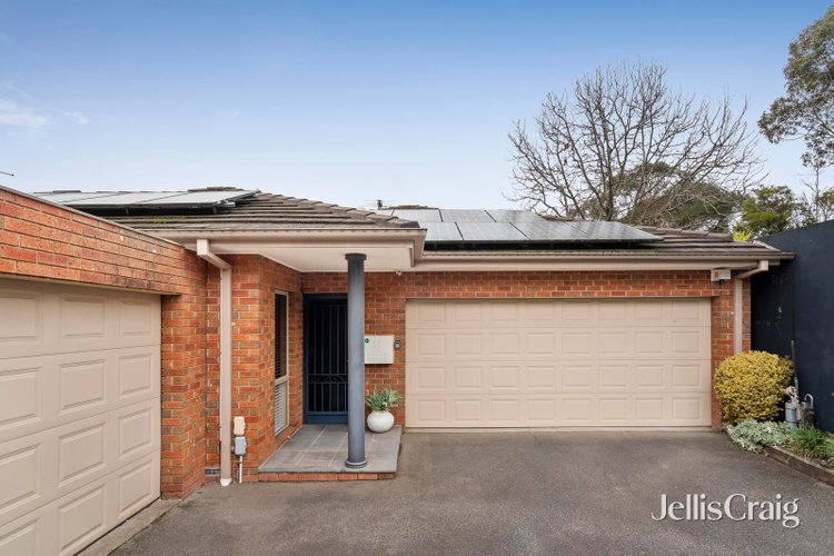 2 69 Koonung Road Blackburn North 3130