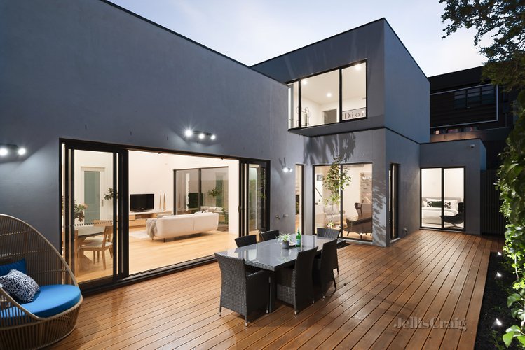 27 Bird Avenue Northcote 3070
