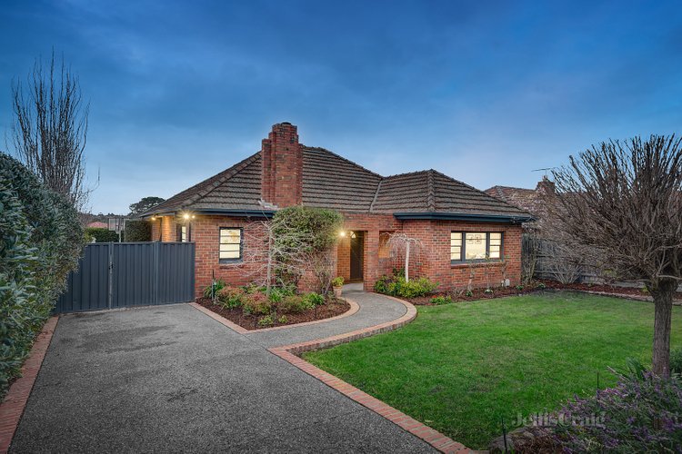 27 Birdwood Street Box Hill South 3128