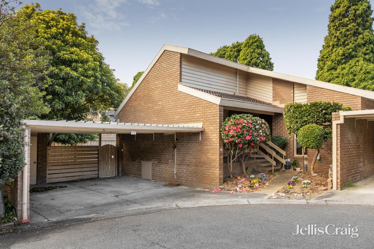 27 Boardman Close Box Hill South 3128