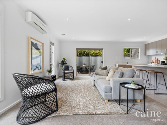 2 7 Cardigan Avenue Alfredton 3350
