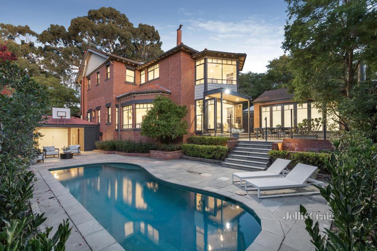 27 Ferncroft Avenue Malvern East 3145