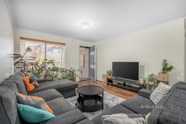 27 Heathcote Drive Forest Hill 3131