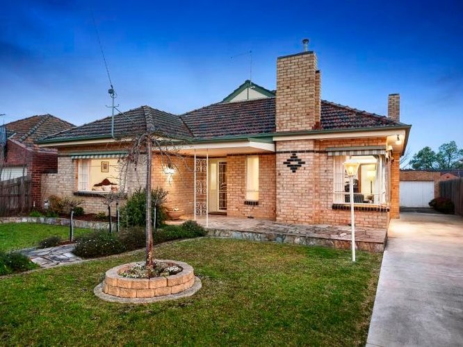 27 Henshall Road Strathmore 3041