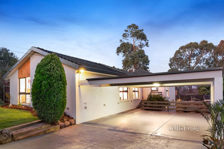 27 Highland Avenue Mitcham 3132