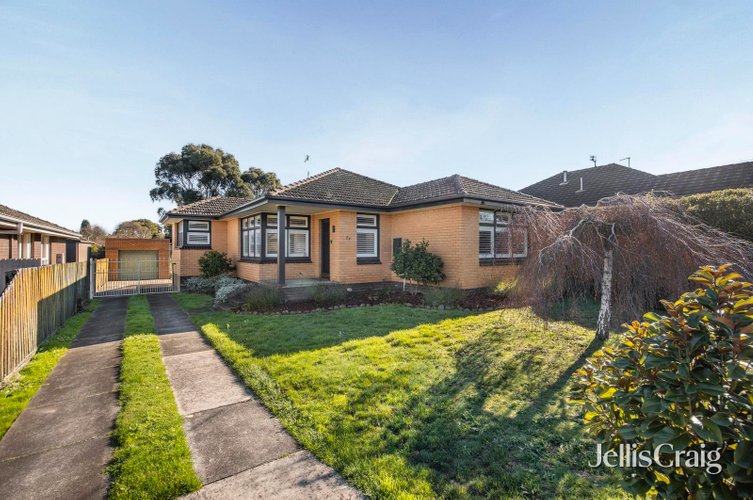 27 Lavinia Drive  Ballarat North 3350