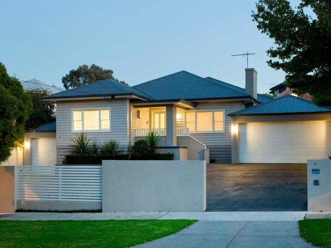 27 Loeman Street Strathmore 3041
