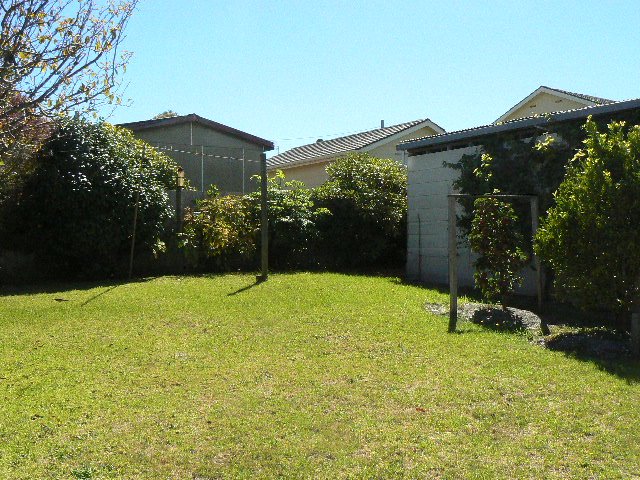 27 MARINE Parade, Marlo