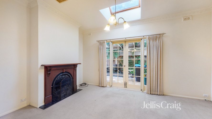 27 May Road Toorak 3142