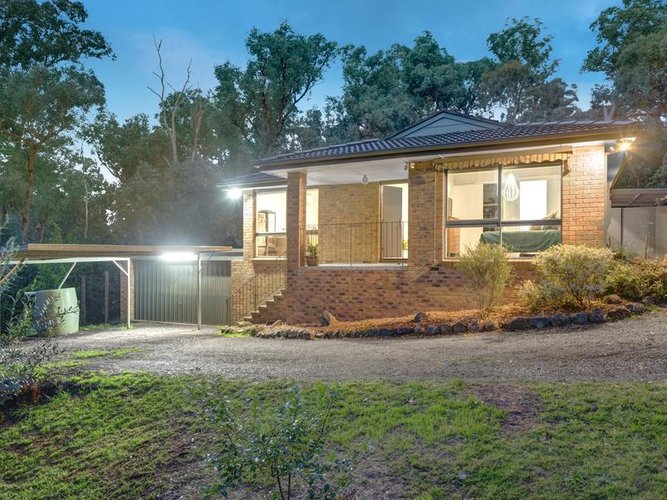 27 Melbourne Hill Road Warrandyte 3113