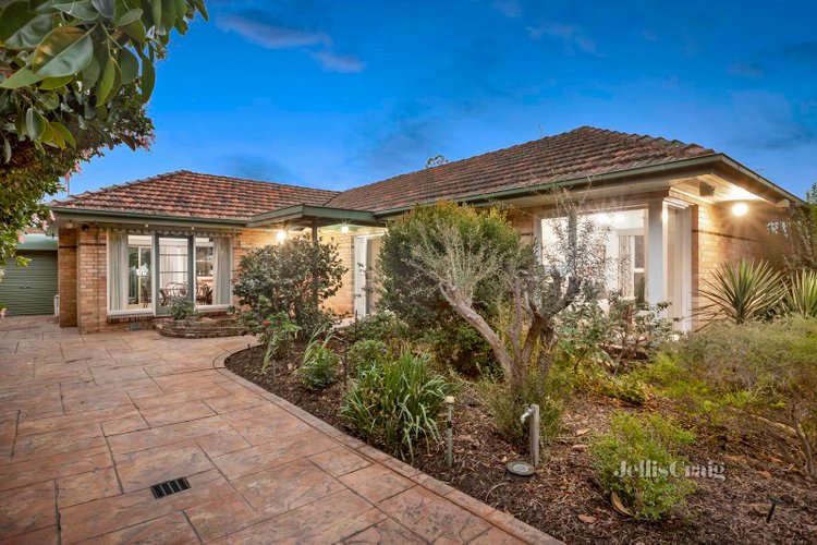 27 Melissa Street Strathmore 3041